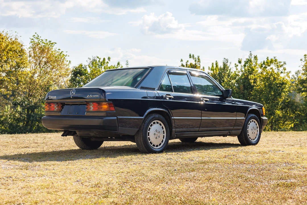 1987 Mercedes-Benz 190E - Image 6 of 31