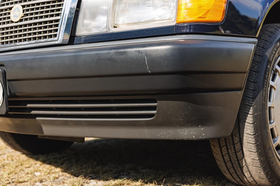 1987 Mercedes-Benz 190E - Image 19 of 31