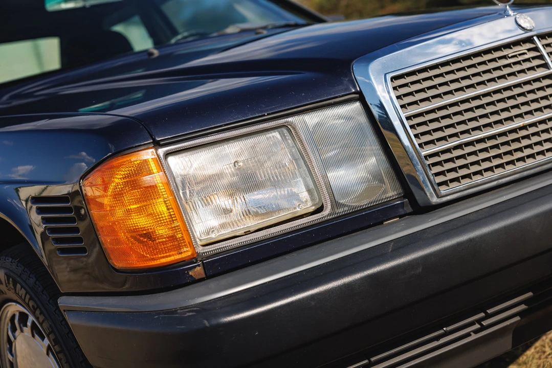 1987 Mercedes-Benz 190E - Image 16 of 31