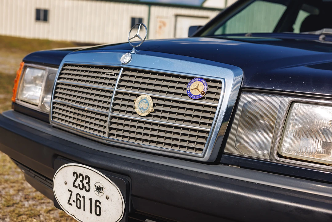 1987 Mercedes-Benz 190E - Image 15 of 31