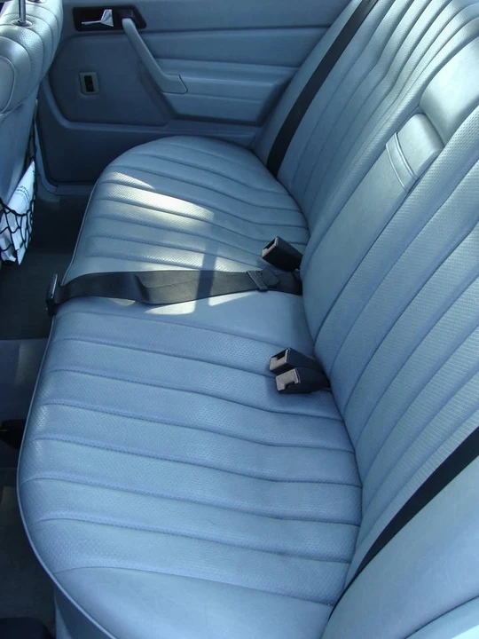 1987 Mercedes-Benz 190E - Image 4 of 20