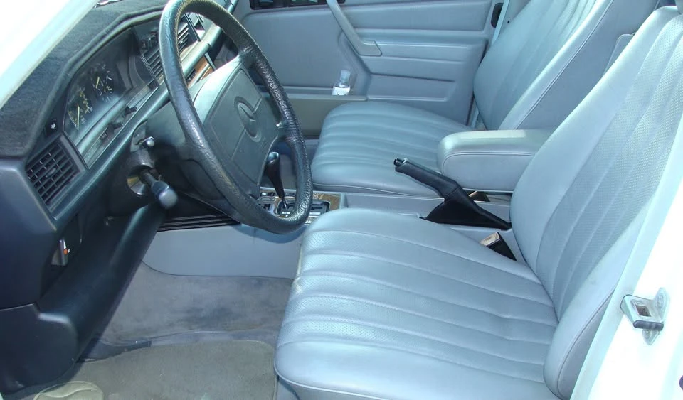 1987 Mercedes-Benz 190E - Image 5 of 20