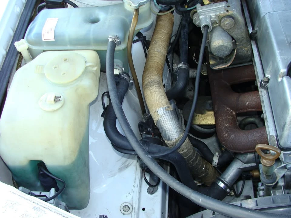 1987 Mercedes-Benz 190E - Image 13 of 20