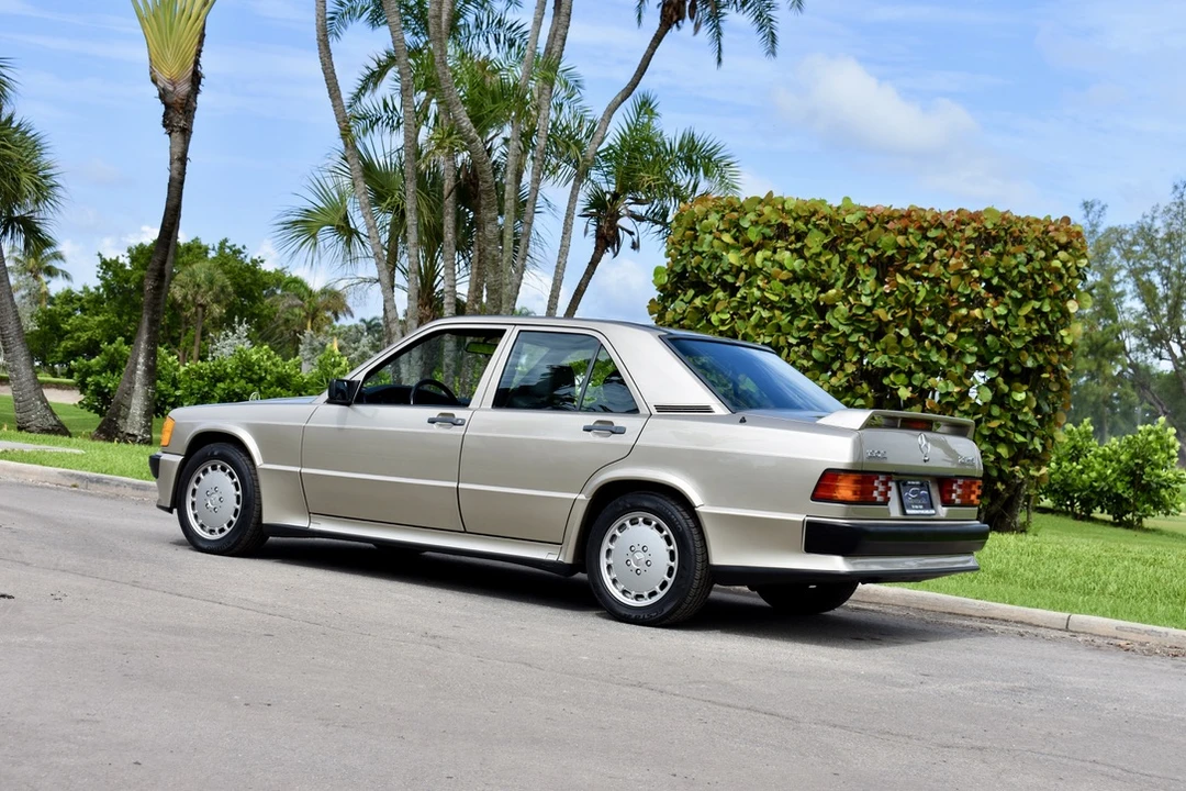1987 Mercedes-Benz 190E 2.3-16 & 2.5-16 - Image 19 of 31