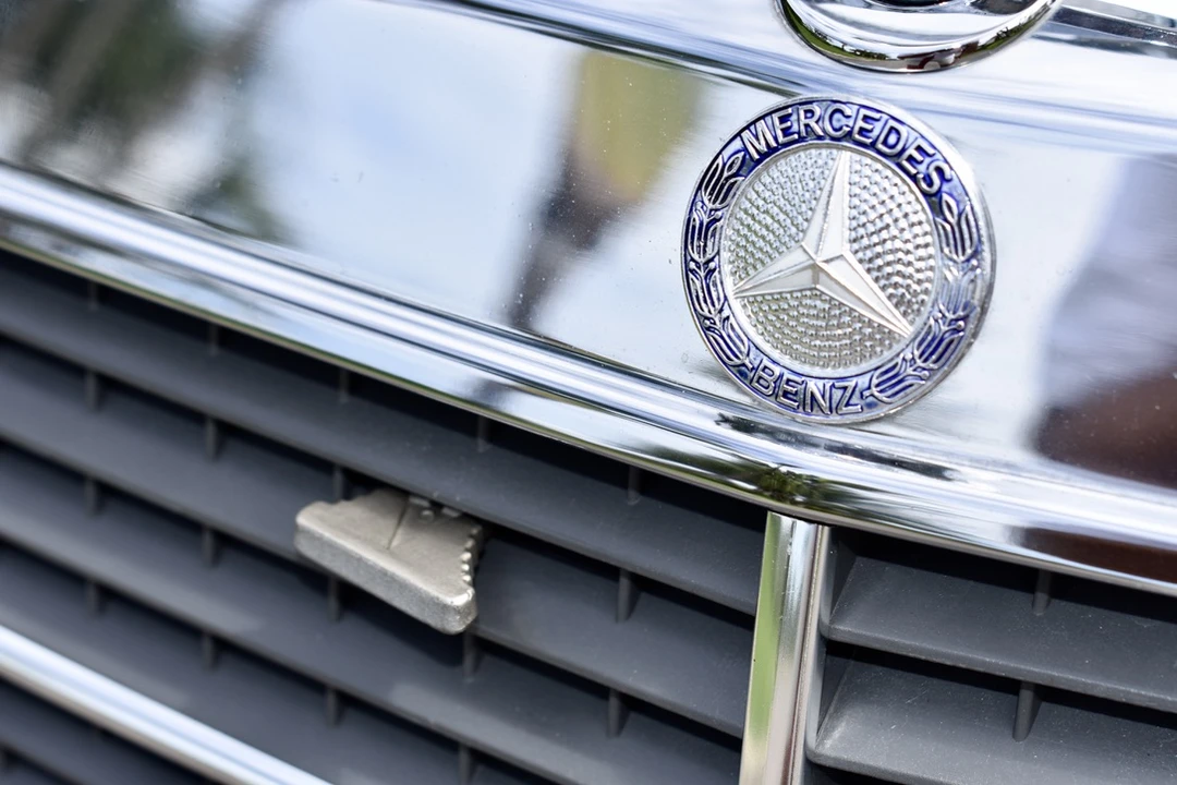 1987 Mercedes-Benz 190E 2.3-16 & 2.5-16 - Image 30 of 31