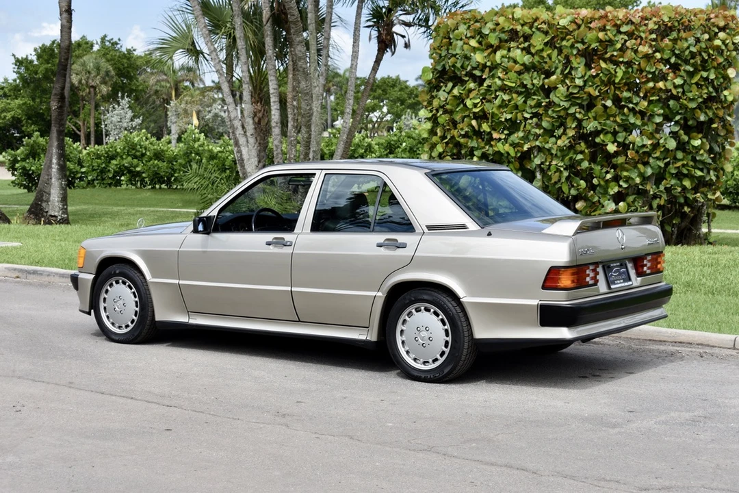 1987 Mercedes-Benz 190E 2.3-16 & 2.5-16 - Image 21 of 31
