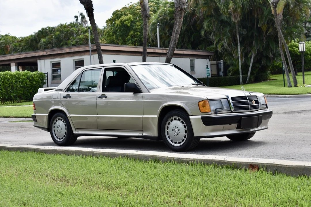 1987 Mercedes-Benz 190E 2.3-16 & 2.5-16 - Image 12 of 31