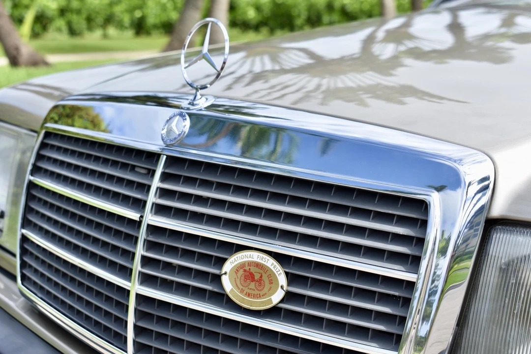 1987 Mercedes-Benz 190E 2.3-16 & 2.5-16 - Image 29 of 31