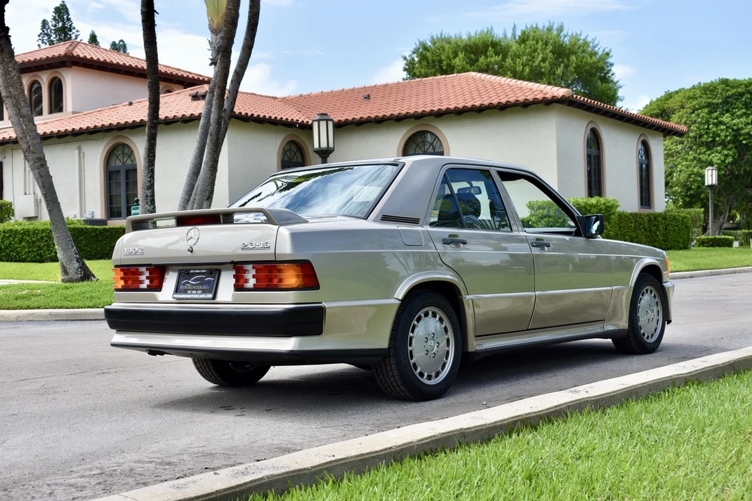 1987 Mercedes-Benz 190E 2.3-16 & 2.5-16 - Image 16 of 31