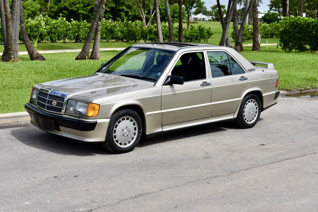 1987 Mercedes-Benz 190E 2.3-16 & 2.5-16 - Image 5 of 31