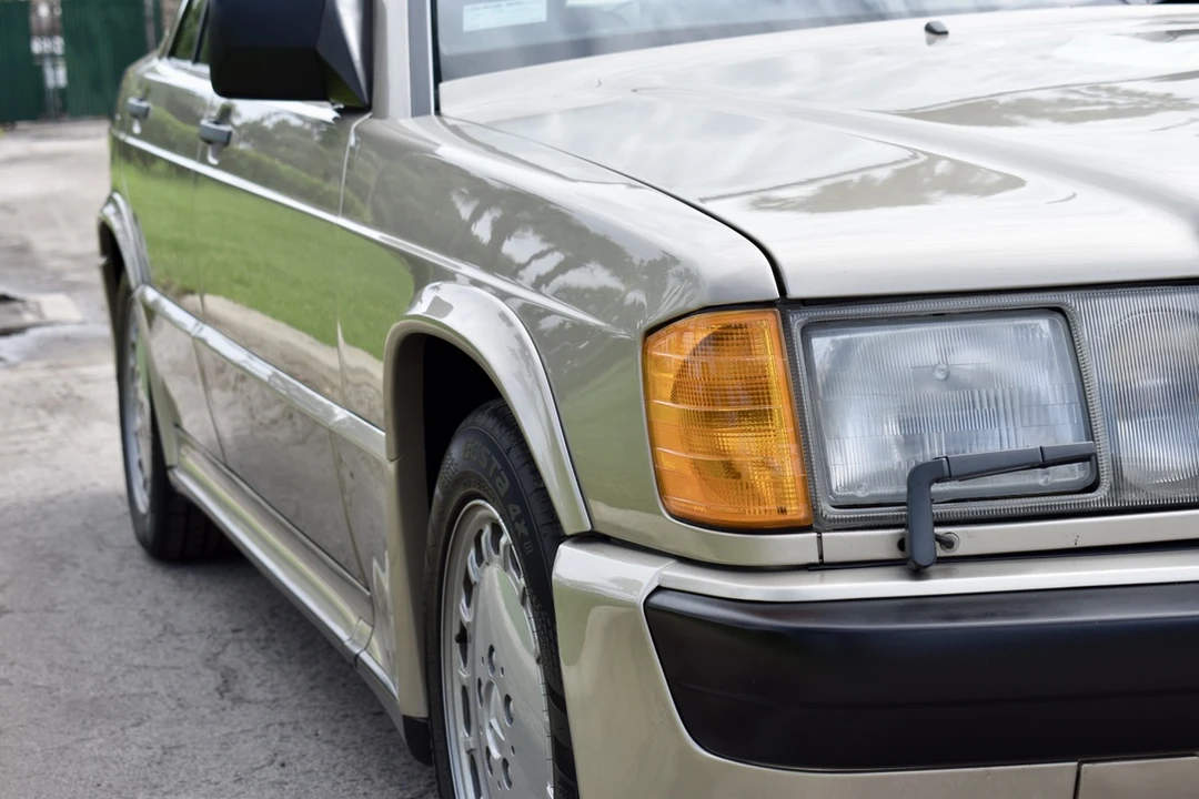 1987 Mercedes-Benz 190E 2.3-16 & 2.5-16 - Image 23 of 31