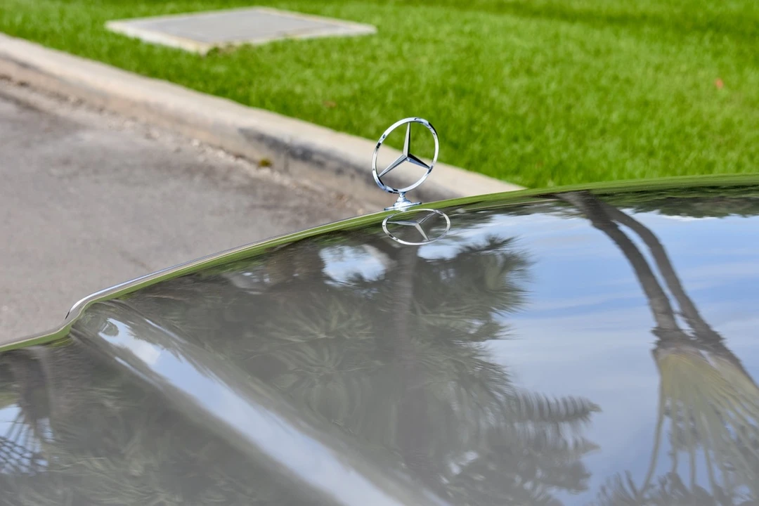1987 Mercedes-Benz 190E 2.3-16 & 2.5-16 - Image 31 of 31