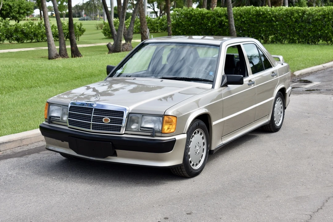 1987 Mercedes-Benz 190E 2.3-16 & 2.5-16 - Image 8 of 31