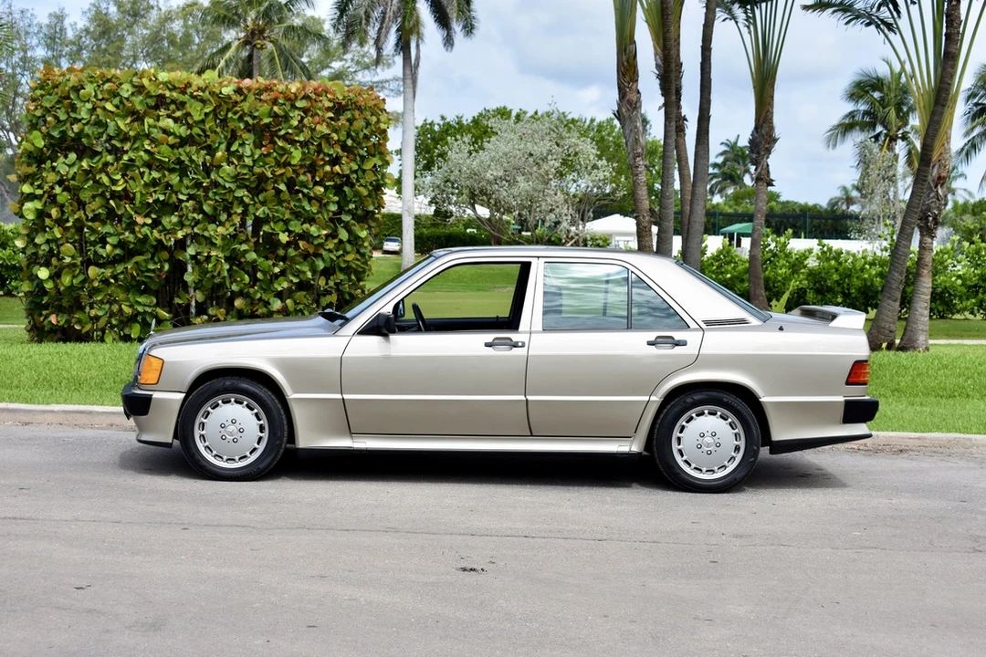 1987 Mercedes-Benz 190E 2.3-16 & 2.5-16 - Image 22 of 31