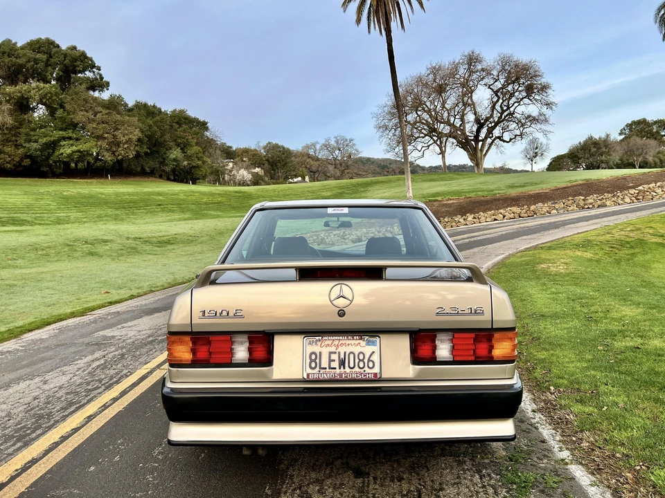 1987 Mercedes-Benz 190E 2.3-16 & 2.5-16 - Image 13 of 31