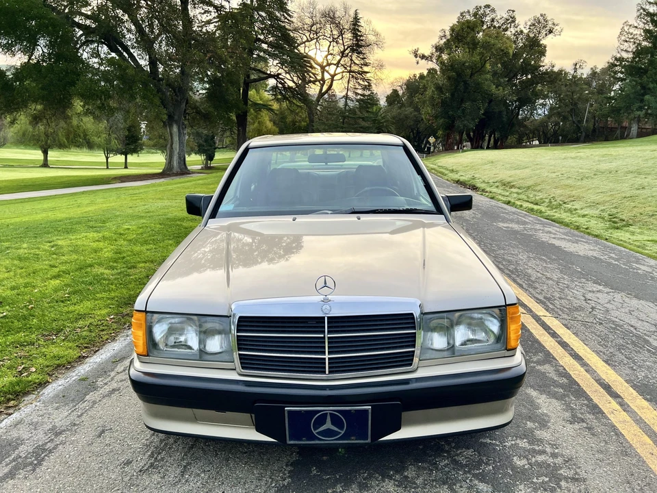 1987 Mercedes-Benz 190E 2.3-16 & 2.5-16 - Image 6 of 31