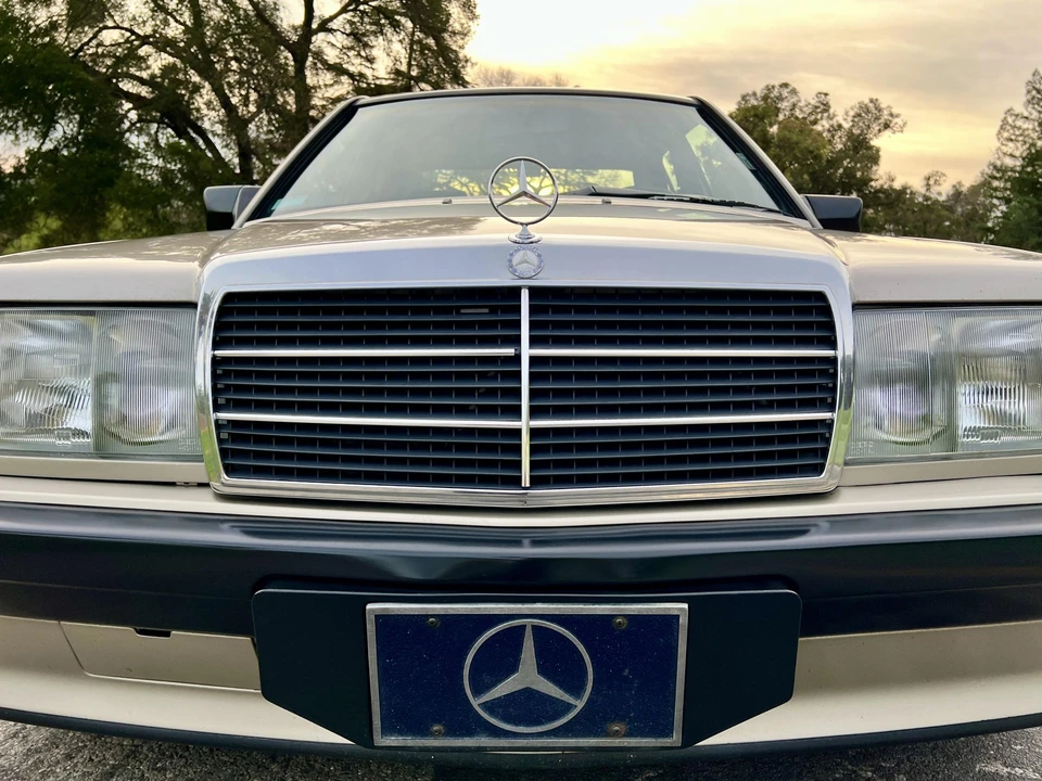 1987 Mercedes-Benz 190E 2.3-16 & 2.5-16 - Image 25 of 31