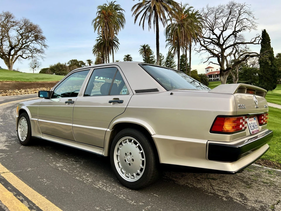 1987 Mercedes-Benz 190E 2.3-16 & 2.5-16 - Image 19 of 31