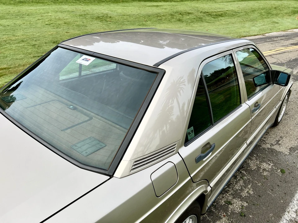 1987 Mercedes-Benz 190E 2.3-16 & 2.5-16 - Image 30 of 31