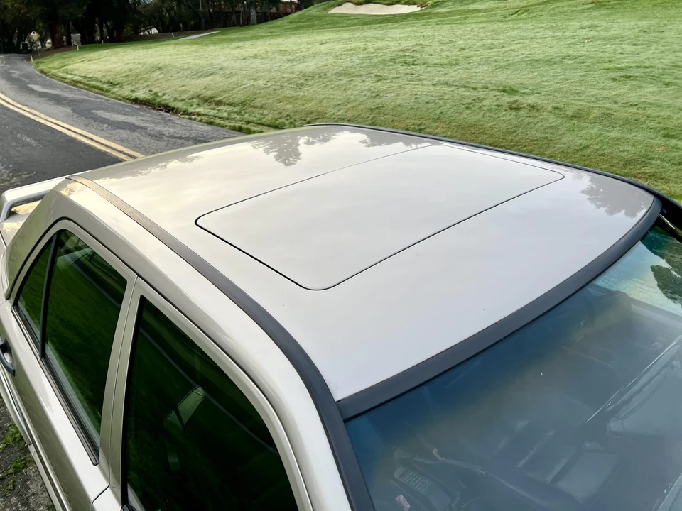 1987 Mercedes-Benz 190E 2.3-16 & 2.5-16 - Image 28 of 31