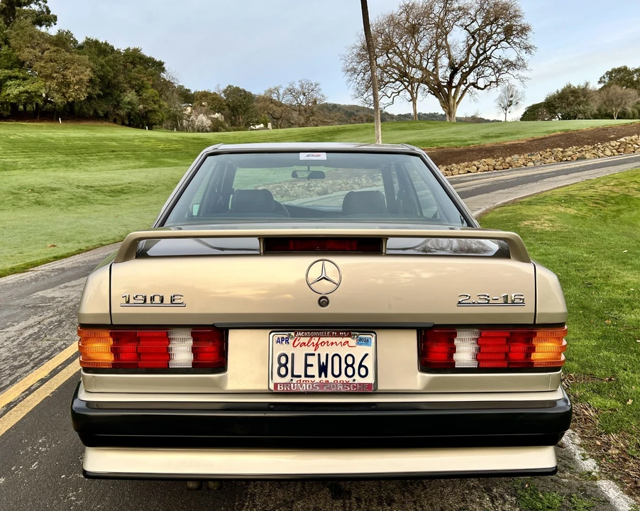 1987 Mercedes-Benz 190E 2.3-16 & 2.5-16 - Image 14 of 31