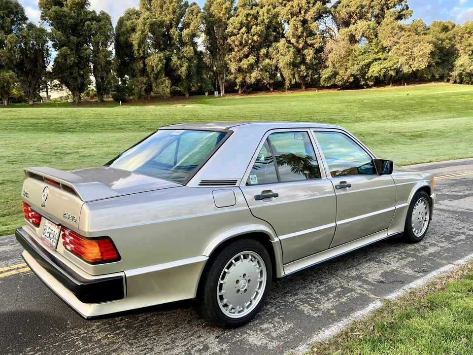 1987 Mercedes-Benz 190E 2.3-16 & 2.5-16 - Image 11 of 31