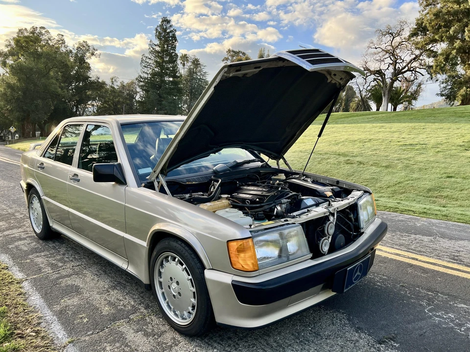 1987 Mercedes-Benz 190E 2.3-16 & 2.5-16 - Image 23 of 31