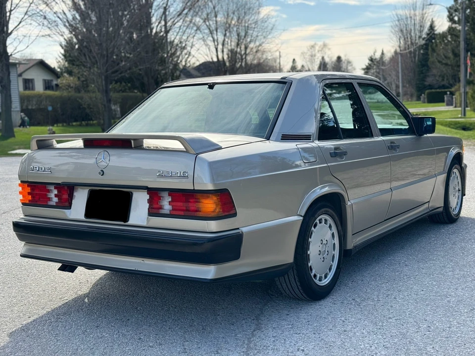 1987 Mercedes-Benz 190E 2.3-16 & 2.5-16 - Image 8 of 31