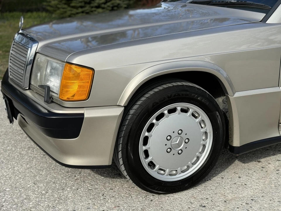 1987 Mercedes-Benz 190E 2.3-16 & 2.5-16 - Image 11 of 31