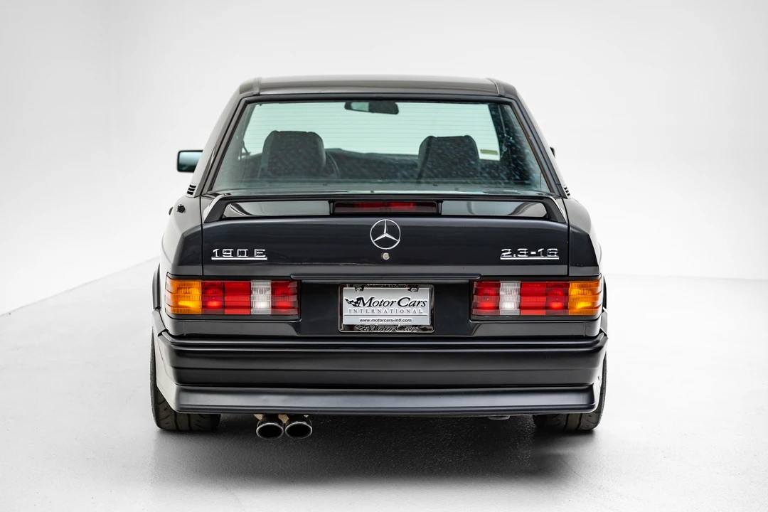 1987 Mercedes-Benz 190E 2.3-16 & 2.5-16 - Image 9 of 31