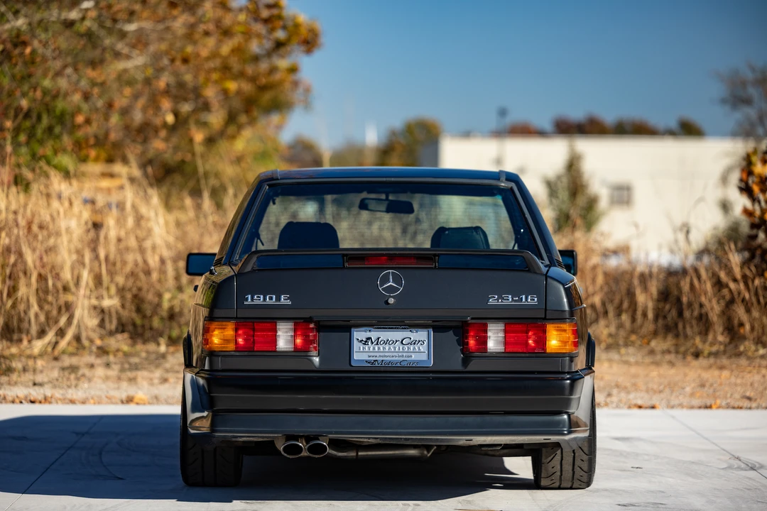 1987 Mercedes-Benz 190E 2.3-16 & 2.5-16 - Image 29 of 31