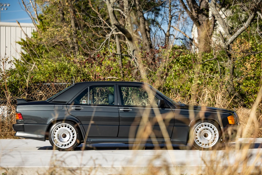 1987 Mercedes-Benz 190E 2.3-16 & 2.5-16 - Image 27 of 31
