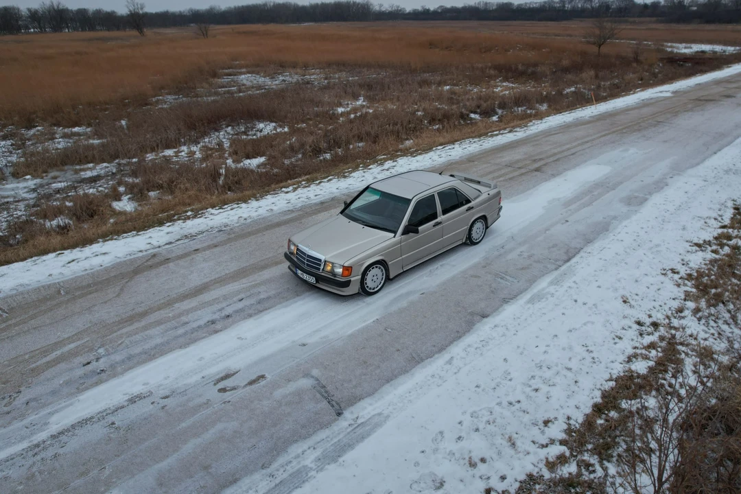 1987 Mercedes-Benz 190E 2.3-16 & 2.5-16 - Image 8 of 31