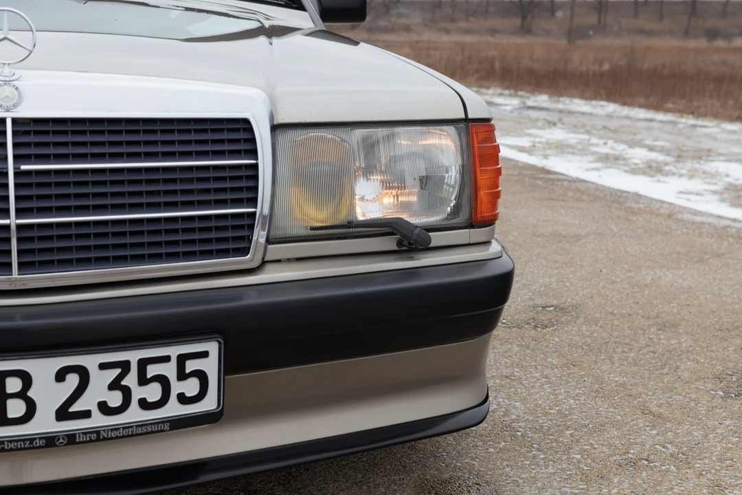 1987 Mercedes-Benz 190E 2.3-16 & 2.5-16 - Image 27 of 31