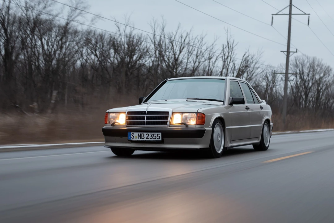 1987 Mercedes-Benz 190E 2.3-16 & 2.5-16 - Image 5 of 31