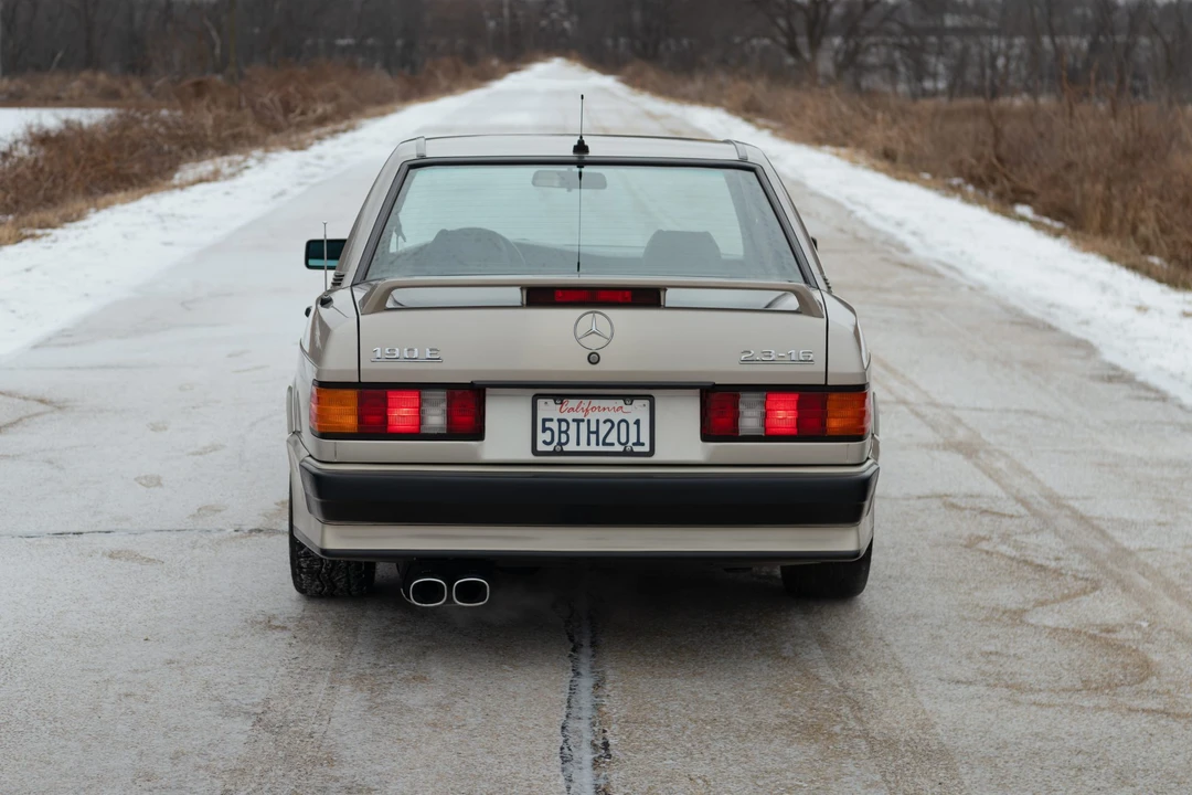 1987 Mercedes-Benz 190E 2.3-16 & 2.5-16 - Image 15 of 31