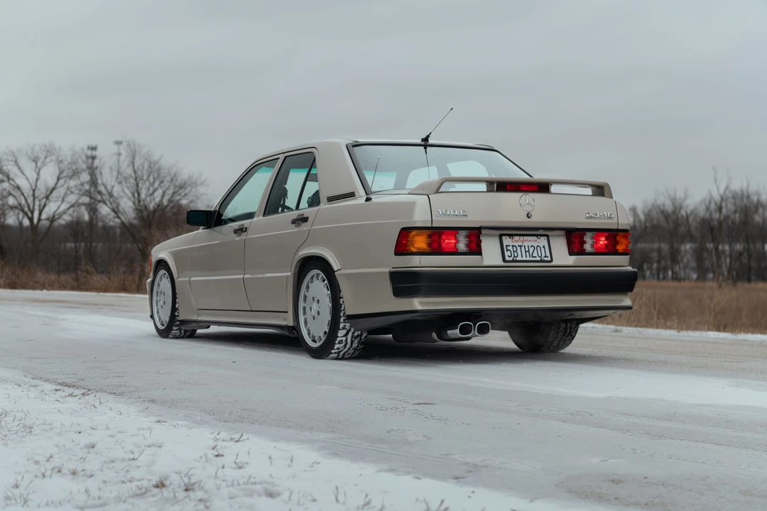 1987 Mercedes-Benz 190E 2.3-16 & 2.5-16 - Image 11 of 31