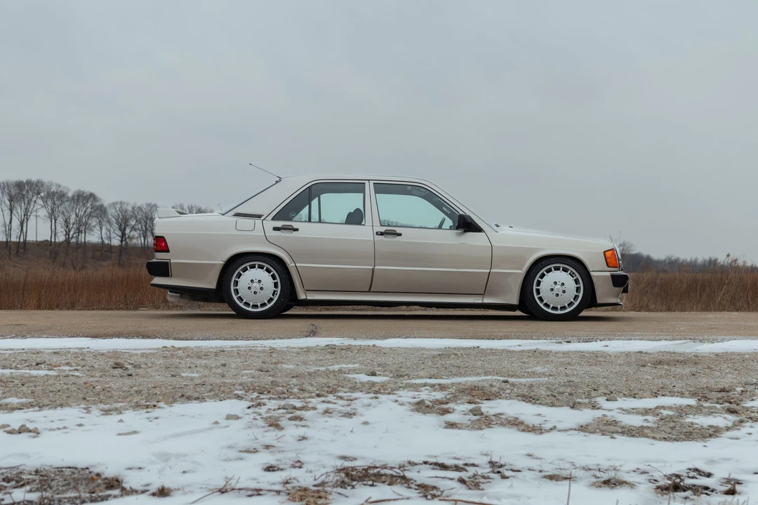 1987 Mercedes-Benz 190E 2.3-16 & 2.5-16 - Image 19 of 31