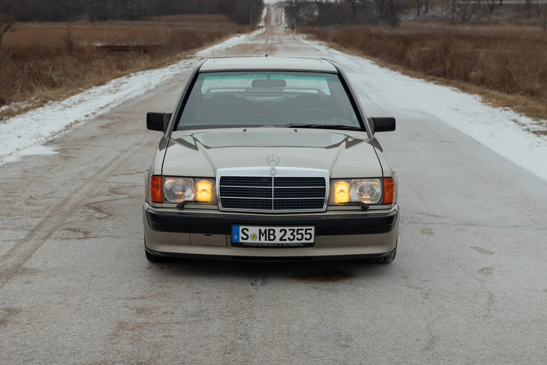 1987 Mercedes-Benz 190E 2.3-16 & 2.5-16 - Image 23 of 31