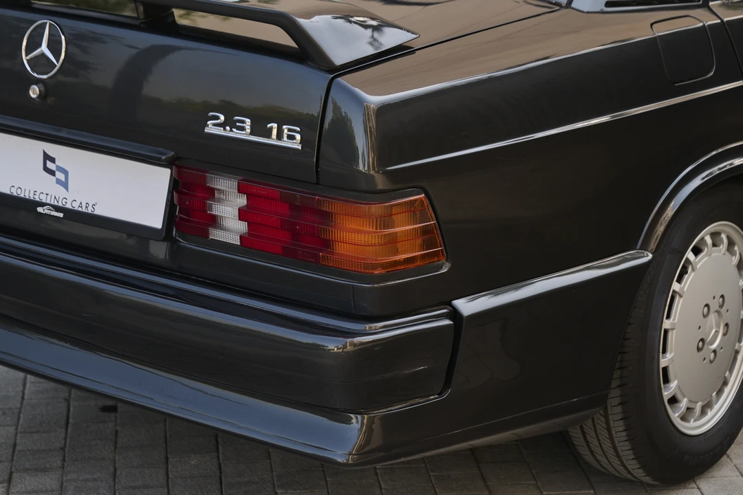 1987 Mercedes-Benz 190E 2.3-16 & 2.5-16 - Image 25 of 31