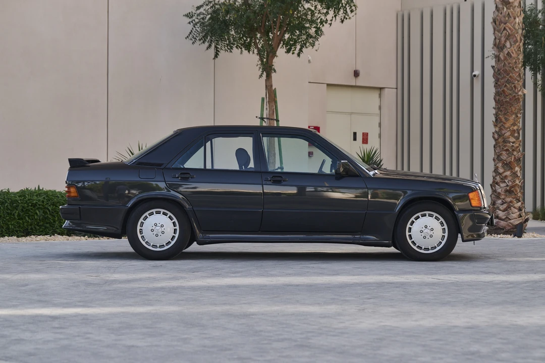 1987 Mercedes-Benz 190E 2.3-16 & 2.5-16 - Image 5 of 31