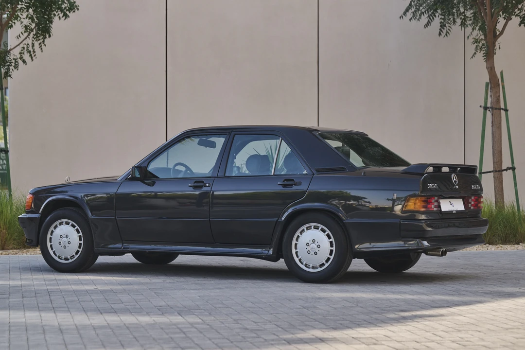 1987 Mercedes-Benz 190E 2.3-16 & 2.5-16 - Image 8 of 31
