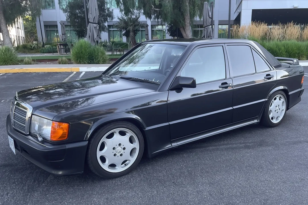 1987 Mercedes-Benz 190E 2.3-16 & 2.5-16 - Image 5 of 6