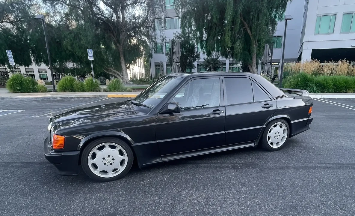 1987 Mercedes-Benz 190E 2.3-16 & 2.5-16 - Image 6 of 6