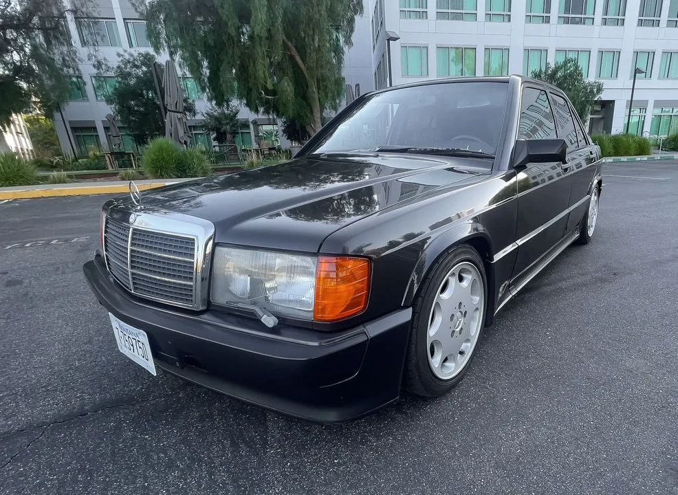 1987 Mercedes-Benz 190E 2.3-16 & 2.5-16 - Image 3 of 6