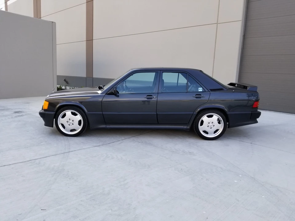 1987 Mercedes-Benz 190E 2.3-16 & 2.5-16 - Image 8 of 31