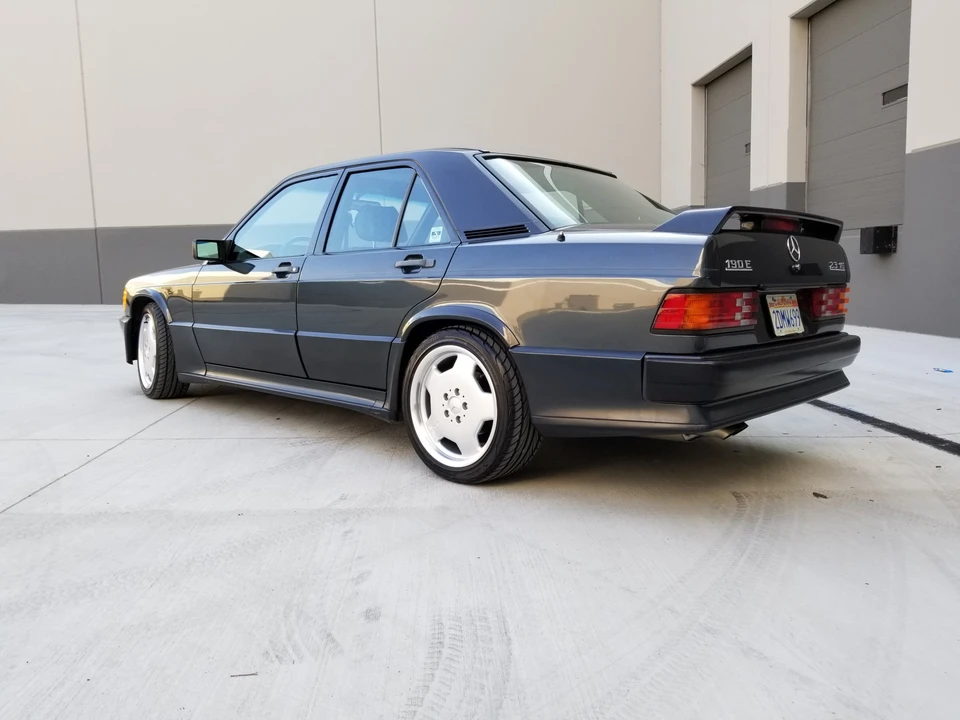 1987 Mercedes-Benz 190E 2.3-16 & 2.5-16 - Image 10 of 31