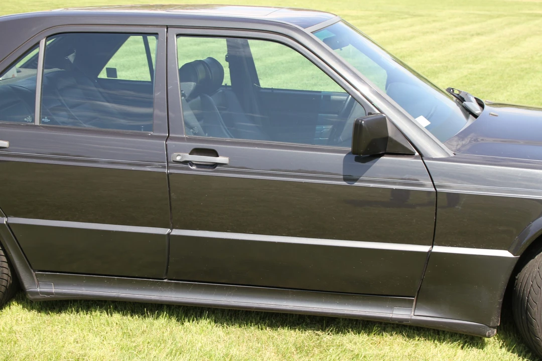1987 Mercedes-Benz 190E 2.3-16 & 2.5-16 - Image 31 of 31