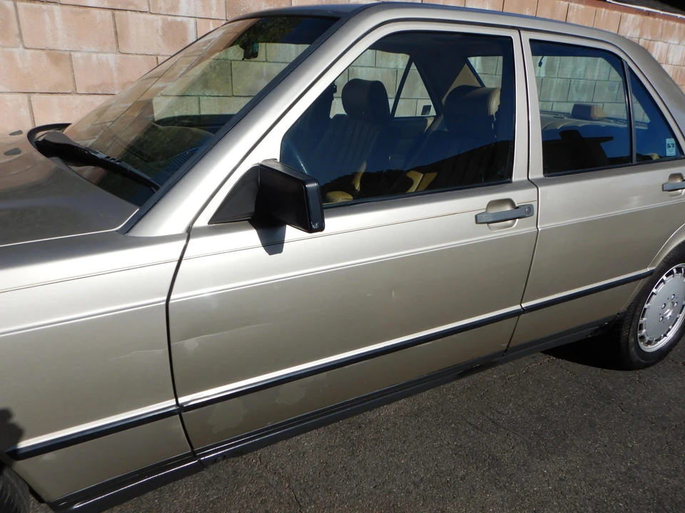 1987 Mercedes-Benz 190E - Image 15 of 31