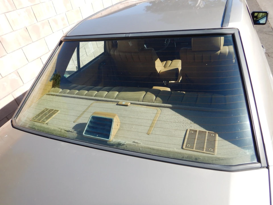 1987 Mercedes-Benz 190E - Image 19 of 31